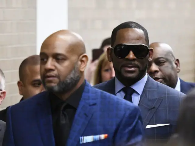 Azriel Clary and Joycelyn Savage Defend R. Kelly in Interview With ...