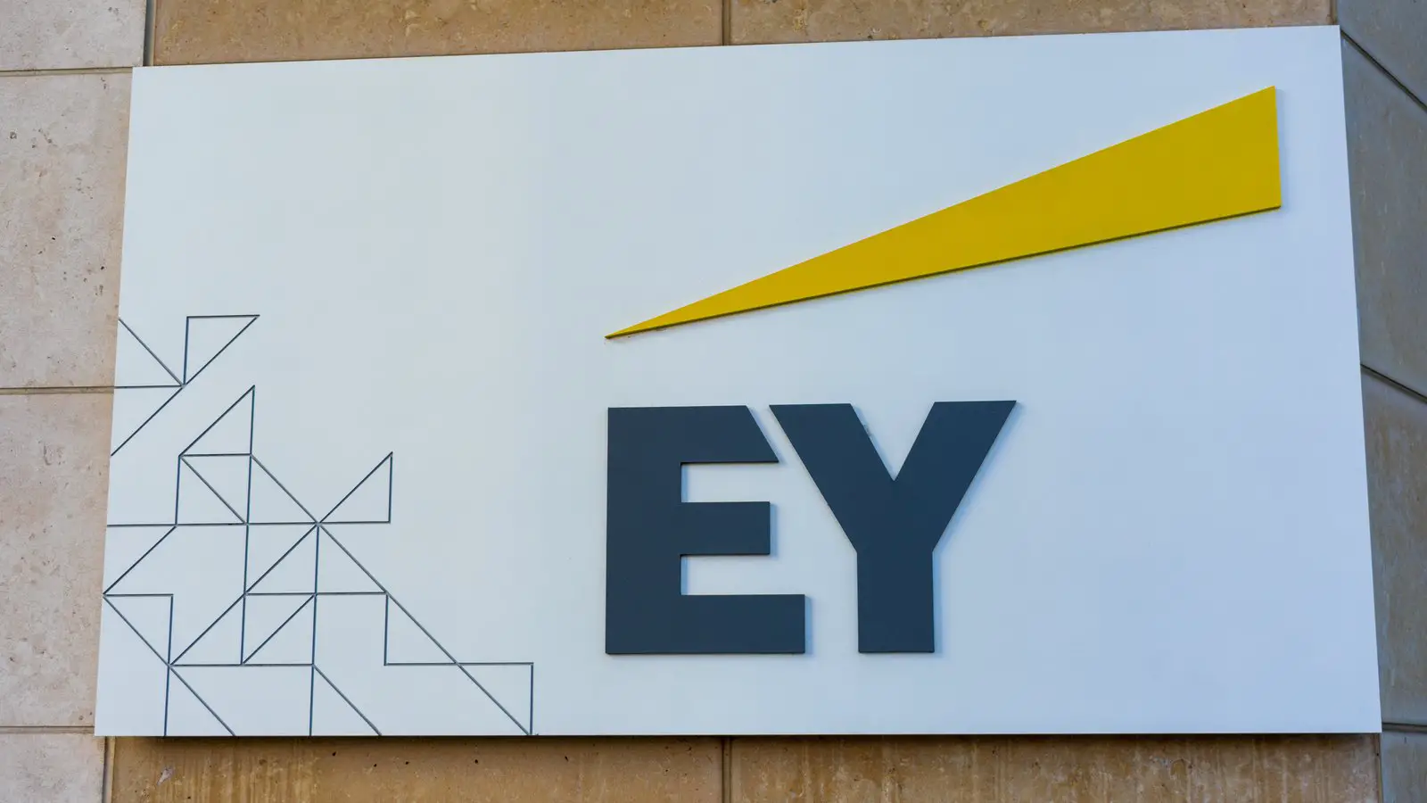 EY announces the EY Microsoft Services Group designed to propel ...